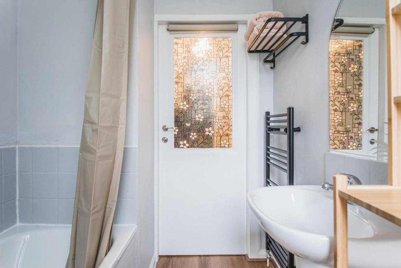 New Sleek 1Bd Edinburgh City Centre Stay Zewnętrze zdjęcie